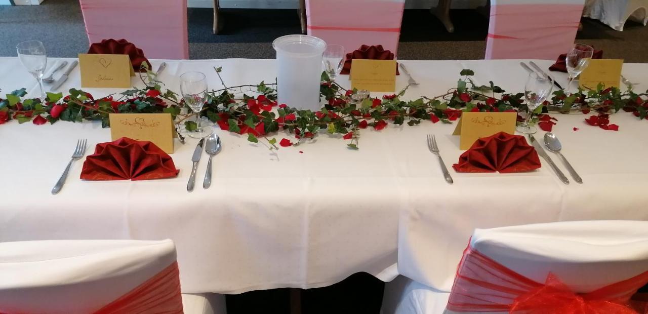 באד אולדסלוה Hotel & Restaurant Wiggers מראה חיצוני תמונה