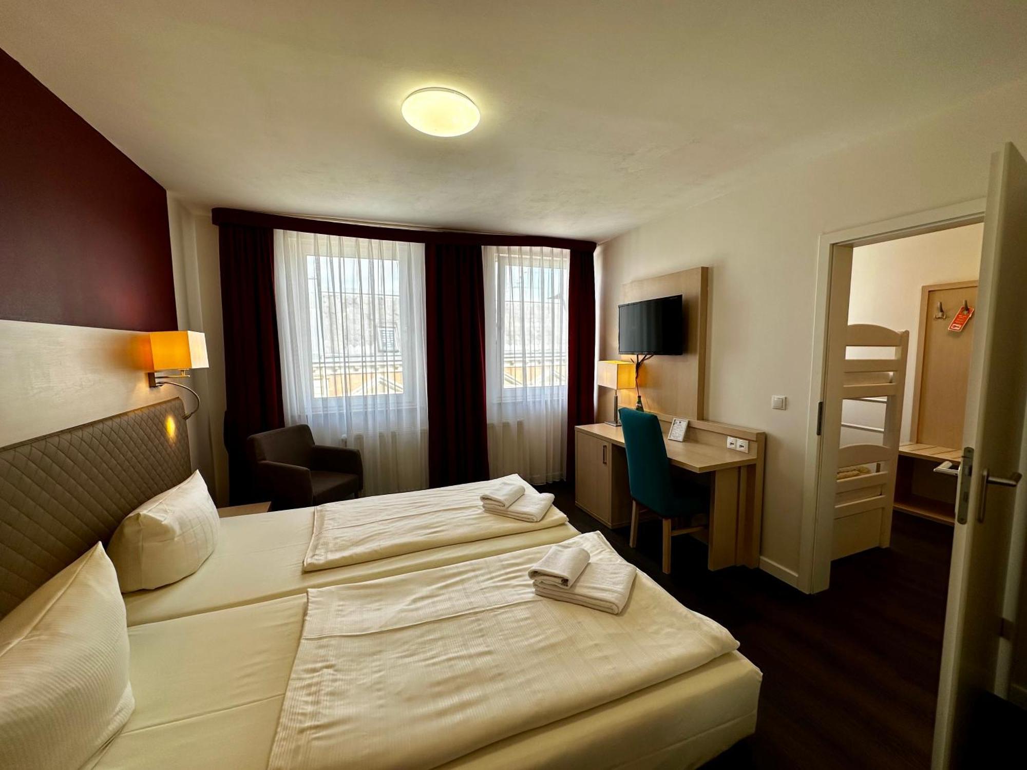 באד אולדסלוה Hotel & Restaurant Wiggers מראה חיצוני תמונה